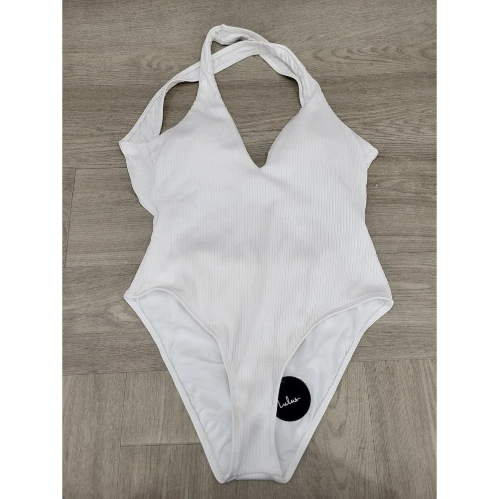 Lulus One Piece Swimsuit Women's Large White Sleeveless NWT Beach Pool